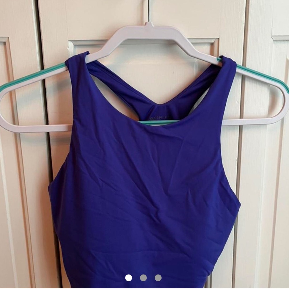 athleta purple crop tank with bra pads